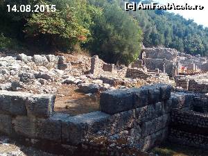 [P28] Butrint. Ruinele Templului închinat zeului vindecării Asclepios (Esculap).  » foto by ovidiuyepi
 - 
<span class="allrVoted glyphicon glyphicon-heart hidden" id="av675652"></span>
<a class="m-l-10 hidden" id="sv675652" onclick="voting_Foto_DelVot(,675652,14195)" role="button">șterge vot <span class="glyphicon glyphicon-remove"></span></a>
<a id="v9675652" class=" c-red"  onclick="voting_Foto_SetVot(675652)" role="button"><span class="glyphicon glyphicon-heart-empty"></span> <b>LIKE</b> = Votează poza</a> <img class="hidden"  id="f675652W9" src="/imagini/loader.gif" border="0" /><span class="AjErrMes hidden" id="e675652ErM"></span>
