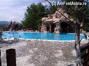[P13] Piscina VILA BRAN. Suuuper! Si mare si munte in acelasi loc! » foto by Roko
 - 
<span class="allrVoted glyphicon glyphicon-heart hidden" id="av423340"></span>
<a class="m-l-10 hidden" id="sv423340" onclick="voting_Foto_DelVot(,423340,14214)" role="button">șterge vot <span class="glyphicon glyphicon-remove"></span></a>
<a id="v9423340" class=" c-red"  onclick="voting_Foto_SetVot(423340)" role="button"><span class="glyphicon glyphicon-heart-empty"></span> <b>LIKE</b> = Votează poza</a> <img class="hidden"  id="f423340W9" src="/imagini/loader.gif" border="0" /><span class="AjErrMes hidden" id="e423340ErM"></span>