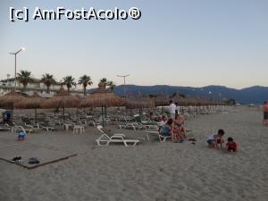 [P16] Alta parte din plaja » foto by sdragos24
 - 
<span class="allrVoted glyphicon glyphicon-heart hidden" id="av933612"></span>
<a class="m-l-10 hidden" id="sv933612" onclick="voting_Foto_DelVot(,933612,14245)" role="button">șterge vot <span class="glyphicon glyphicon-remove"></span></a>
<a id="v9933612" class=" c-red"  onclick="voting_Foto_SetVot(933612)" role="button"><span class="glyphicon glyphicon-heart-empty"></span> <b>LIKE</b> = Votează poza</a> <img class="hidden"  id="f933612W9" src="/imagini/loader.gif" border="0" /><span class="AjErrMes hidden" id="e933612ErM"></span>