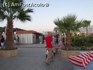 [P20] Intrarea in resort dinspre plaja » foto by sdragos24
 - 
<span class="allrVoted glyphicon glyphicon-heart hidden" id="av933618"></span>
<a class="m-l-10 hidden" id="sv933618" onclick="voting_Foto_DelVot(,933618,14245)" role="button">șterge vot <span class="glyphicon glyphicon-remove"></span></a>
<a id="v9933618" class=" c-red"  onclick="voting_Foto_SetVot(933618)" role="button"><span class="glyphicon glyphicon-heart-empty"></span> <b>LIKE</b> = Votează poza</a> <img class="hidden"  id="f933618W9" src="/imagini/loader.gif" border="0" /><span class="AjErrMes hidden" id="e933618ErM"></span>