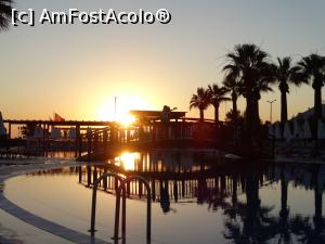 [P03] Piscina seara » foto by sdragos24
 - 
<span class="allrVoted glyphicon glyphicon-heart hidden" id="av933490"></span>
<a class="m-l-10 hidden" id="sv933490" onclick="voting_Foto_DelVot(,933490,14245)" role="button">șterge vot <span class="glyphicon glyphicon-remove"></span></a>
<a id="v9933490" class=" c-red"  onclick="voting_Foto_SetVot(933490)" role="button"><span class="glyphicon glyphicon-heart-empty"></span> <b>LIKE</b> = Votează poza</a> <img class="hidden"  id="f933490W9" src="/imagini/loader.gif" border="0" /><span class="AjErrMes hidden" id="e933490ErM"></span>