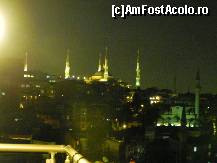 [P27] Minaretele Moscheii Albastre, iluminate.  » foto by abancor
 - 
<span class="allrVoted glyphicon glyphicon-heart hidden" id="av430684"></span>
<a class="m-l-10 hidden" id="sv430684" onclick="voting_Foto_DelVot(,430684,14373)" role="button">șterge vot <span class="glyphicon glyphicon-remove"></span></a>
<a id="v9430684" class=" c-red"  onclick="voting_Foto_SetVot(430684)" role="button"><span class="glyphicon glyphicon-heart-empty"></span> <b>LIKE</b> = Votează poza</a> <img class="hidden"  id="f430684W9" src="/imagini/loader.gif" border="0" /><span class="AjErrMes hidden" id="e430684ErM"></span>