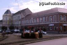 [P09] Sfântu Gheorghe (jud. Covasna) - primăria, în planul mai îndepărtat.. » foto by Dragoș_MD
 - 
<span class="allrVoted glyphicon glyphicon-heart hidden" id="av283209"></span>
<a class="m-l-10 hidden" id="sv283209" onclick="voting_Foto_DelVot(,283209,14513)" role="button">șterge vot <span class="glyphicon glyphicon-remove"></span></a>
<a id="v9283209" class=" c-red"  onclick="voting_Foto_SetVot(283209)" role="button"><span class="glyphicon glyphicon-heart-empty"></span> <b>LIKE</b> = Votează poza</a> <img class="hidden"  id="f283209W9" src="/imagini/loader.gif" border="0" /><span class="AjErrMes hidden" id="e283209ErM"></span>