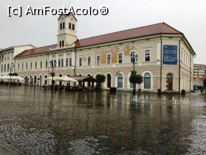 [P23] Piața Libertății » foto by AZE
 - 
<span class="allrVoted glyphicon glyphicon-heart hidden" id="av1330200"></span>
<a class="m-l-10 hidden" id="sv1330200" onclick="voting_Foto_DelVot(,1330200,14513)" role="button">șterge vot <span class="glyphicon glyphicon-remove"></span></a>
<a id="v91330200" class=" c-red"  onclick="voting_Foto_SetVot(1330200)" role="button"><span class="glyphicon glyphicon-heart-empty"></span> <b>LIKE</b> = Votează poza</a> <img class="hidden"  id="f1330200W9" src="/imagini/loader.gif" border="0" /><span class="AjErrMes hidden" id="e1330200ErM"></span>