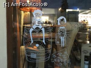 [P46] Sf&acirc;ntu Gheorghe - reclame amuzante » foto by mishu
 - 
<span class="allrVoted glyphicon glyphicon-heart hidden" id="av1186094"></span>
<a class="m-l-10 hidden" id="sv1186094" onclick="voting_Foto_DelVot(,1186094,14513)" role="button">șterge vot <span class="glyphicon glyphicon-remove"></span></a>
<a id="v91186094" class=" c-red"  onclick="voting_Foto_SetVot(1186094)" role="button"><span class="glyphicon glyphicon-heart-empty"></span> <b>LIKE</b> = Votează poza</a> <img class="hidden"  id="f1186094W9" src="/imagini/loader.gif" border="0" /><span class="AjErrMes hidden" id="e1186094ErM"></span>