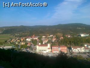 [P01] Buzet - partea noua a orasului, cu hotelul Fontana in centrul imaginii (cladirea galbena)  » foto by calator65
 - 
<span class="allrVoted glyphicon glyphicon-heart hidden" id="av786775"></span>
<a class="m-l-10 hidden" id="sv786775" onclick="voting_Foto_DelVot(,786775,14567)" role="button">șterge vot <span class="glyphicon glyphicon-remove"></span></a>
<a id="v9786775" class=" c-red"  onclick="voting_Foto_SetVot(786775)" role="button"><span class="glyphicon glyphicon-heart-empty"></span> <b>LIKE</b> = Votează poza</a> <img class="hidden"  id="f786775W9" src="/imagini/loader.gif" border="0" /><span class="AjErrMes hidden" id="e786775ErM"></span>