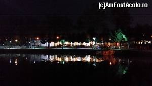 [P25] Hotel Voila, Mamaia - restaurantul seara, văzut de la capătul golfului » foto by nicole33
 - 
<span class="allrVoted glyphicon glyphicon-heart hidden" id="av668001"></span>
<a class="m-l-10 hidden" id="sv668001" onclick="voting_Foto_DelVot(,668001,14599)" role="button">șterge vot <span class="glyphicon glyphicon-remove"></span></a>
<a id="v9668001" class=" c-red"  onclick="voting_Foto_SetVot(668001)" role="button"><span class="glyphicon glyphicon-heart-empty"></span> <b>LIKE</b> = Votează poza</a> <img class="hidden"  id="f668001W9" src="/imagini/loader.gif" border="0" /><span class="AjErrMes hidden" id="e668001ErM"></span>