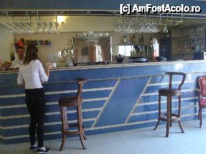 [P20] barul restaurantului » foto by danamandache
 - 
<span class="allrVoted glyphicon glyphicon-heart hidden" id="av444192"></span>
<a class="m-l-10 hidden" id="sv444192" onclick="voting_Foto_DelVot(,444192,14599)" role="button">șterge vot <span class="glyphicon glyphicon-remove"></span></a>
<a id="v9444192" class=" c-red"  onclick="voting_Foto_SetVot(444192)" role="button"><span class="glyphicon glyphicon-heart-empty"></span> <b>LIKE</b> = Votează poza</a> <img class="hidden"  id="f444192W9" src="/imagini/loader.gif" border="0" /><span class="AjErrMes hidden" id="e444192ErM"></span>