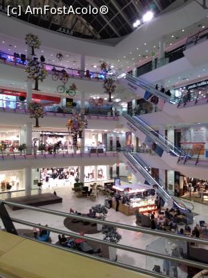 [P10] Bulgaria Mall - cam așa arată...  » foto by Dragoș_MD
 - 
<span class="allrVoted glyphicon glyphicon-heart hidden" id="av1142350"></span>
<a class="m-l-10 hidden" id="sv1142350" onclick="voting_Foto_DelVot(,1142350,14602)" role="button">șterge vot <span class="glyphicon glyphicon-remove"></span></a>
<a id="v91142350" class=" c-red"  onclick="voting_Foto_SetVot(1142350)" role="button"><span class="glyphicon glyphicon-heart-empty"></span> <b>LIKE</b> = Votează poza</a> <img class="hidden"  id="f1142350W9" src="/imagini/loader.gif" border="0" /><span class="AjErrMes hidden" id="e1142350ErM"></span>