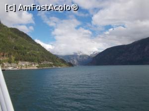 [P26] Storfjorden.  » foto by marius gaudi*
 - 
<span class="allrVoted glyphicon glyphicon-heart hidden" id="av809430"></span>
<a class="m-l-10 hidden" id="sv809430" onclick="voting_Foto_DelVot(,809430,14621)" role="button">șterge vot <span class="glyphicon glyphicon-remove"></span></a>
<a id="v9809430" class=" c-red"  onclick="voting_Foto_SetVot(809430)" role="button"><span class="glyphicon glyphicon-heart-empty"></span> <b>LIKE</b> = Votează poza</a> <img class="hidden"  id="f809430W9" src="/imagini/loader.gif" border="0" /><span class="AjErrMes hidden" id="e809430ErM"></span>