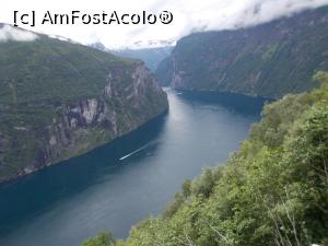 [P28] Cel mai frumos fiord.  » foto by marius gaudi*
 - 
<span class="allrVoted glyphicon glyphicon-heart hidden" id="av809432"></span>
<a class="m-l-10 hidden" id="sv809432" onclick="voting_Foto_DelVot(,809432,14621)" role="button">șterge vot <span class="glyphicon glyphicon-remove"></span></a>
<a id="v9809432" class=" c-red"  onclick="voting_Foto_SetVot(809432)" role="button"><span class="glyphicon glyphicon-heart-empty"></span> <b>LIKE</b> = Votează poza</a> <img class="hidden"  id="f809432W9" src="/imagini/loader.gif" border="0" /><span class="AjErrMes hidden" id="e809432ErM"></span>