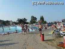 [P04] bazinul de adulti ,aleele pavate dar si un cos de gunoi » foto by dannek
 - 
<span class="allrVoted glyphicon glyphicon-heart hidden" id="av85225"></span>
<a class="m-l-10 hidden" id="sv85225" onclick="voting_Foto_DelVot(,85225,14626)" role="button">șterge vot <span class="glyphicon glyphicon-remove"></span></a>
<a id="v985225" class=" c-red"  onclick="voting_Foto_SetVot(85225)" role="button"><span class="glyphicon glyphicon-heart-empty"></span> <b>LIKE</b> = Votează poza</a> <img class="hidden"  id="f85225W9" src="/imagini/loader.gif" border="0" /><span class="AjErrMes hidden" id="e85225ErM"></span>