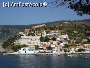 [P06] Taverna Platanos din Assos, lângă micul port » foto by irinad
 - 
<span class="allrVoted glyphicon glyphicon-heart hidden" id="av859511"></span>
<a class="m-l-10 hidden" id="sv859511" onclick="voting_Foto_DelVot(,859511,14638)" role="button">șterge vot <span class="glyphicon glyphicon-remove"></span></a>
<a id="v9859511" class=" c-red"  onclick="voting_Foto_SetVot(859511)" role="button"><span class="glyphicon glyphicon-heart-empty"></span> <b>LIKE</b> = Votează poza</a> <img class="hidden"  id="f859511W9" src="/imagini/loader.gif" border="0" /><span class="AjErrMes hidden" id="e859511ErM"></span>