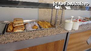 [P11] Sandwich-uri si hamburgeri pe ponton » foto by sorineatza
 - 
<span class="allrVoted glyphicon glyphicon-heart hidden" id="av462976"></span>
<a class="m-l-10 hidden" id="sv462976" onclick="voting_Foto_DelVot(,462976,14659)" role="button">șterge vot <span class="glyphicon glyphicon-remove"></span></a>
<a id="v9462976" class=" c-red"  onclick="voting_Foto_SetVot(462976)" role="button"><span class="glyphicon glyphicon-heart-empty"></span> <b>LIKE</b> = Votează poza</a> <img class="hidden"  id="f462976W9" src="/imagini/loader.gif" border="0" /><span class="AjErrMes hidden" id="e462976ErM"></span>
