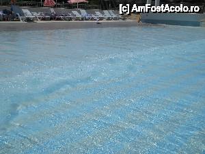 [P16] Piscina cu valuri (functiona la 11.00,12.00 si 14.00)  » foto by chilli_pepper
 - 
<span class="allrVoted glyphicon glyphicon-heart hidden" id="av441397"></span>
<a class="m-l-10 hidden" id="sv441397" onclick="voting_Foto_DelVot(,441397,14659)" role="button">șterge vot <span class="glyphicon glyphicon-remove"></span></a>
<a id="v9441397" class=" c-red"  onclick="voting_Foto_SetVot(441397)" role="button"><span class="glyphicon glyphicon-heart-empty"></span> <b>LIKE</b> = Votează poza</a> <img class="hidden"  id="f441397W9" src="/imagini/loader.gif" border="0" /><span class="AjErrMes hidden" id="e441397ErM"></span>