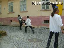 [P05] Festivalul Medieval Sighisoara - duelul » foto by biancuta
 - 
<span class="allrVoted glyphicon glyphicon-heart hidden" id="av103309"></span>
<a class="m-l-10 hidden" id="sv103309" onclick="voting_Foto_DelVot(,103309,14670)" role="button">șterge vot <span class="glyphicon glyphicon-remove"></span></a>
<a id="v9103309" class=" c-red"  onclick="voting_Foto_SetVot(103309)" role="button"><span class="glyphicon glyphicon-heart-empty"></span> <b>LIKE</b> = Votează poza</a> <img class="hidden"  id="f103309W9" src="/imagini/loader.gif" border="0" /><span class="AjErrMes hidden" id="e103309ErM"></span>