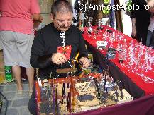 [P08] Festivalul Medieval Sighisoara - Ordinul Cavalerilor Lup - obiecte din sticla, prelucrate chiar in fata noastra » foto by biancuta
 - 
<span class="allrVoted glyphicon glyphicon-heart hidden" id="av103313"></span>
<a class="m-l-10 hidden" id="sv103313" onclick="voting_Foto_DelVot(,103313,14670)" role="button">șterge vot <span class="glyphicon glyphicon-remove"></span></a>
<a id="v9103313" class=" c-red"  onclick="voting_Foto_SetVot(103313)" role="button"><span class="glyphicon glyphicon-heart-empty"></span> <b>LIKE</b> = Votează poza</a> <img class="hidden"  id="f103313W9" src="/imagini/loader.gif" border="0" /><span class="AjErrMes hidden" id="e103313ErM"></span>