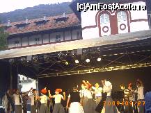 [P23] Imagine din spectacolul trupei 'Masca' » foto by krondia*
 - 
<span class="allrVoted glyphicon glyphicon-heart hidden" id="av55160"></span>
<a class="m-l-10 hidden" id="sv55160" onclick="voting_Foto_DelVot(,55160,14695)" role="button">șterge vot <span class="glyphicon glyphicon-remove"></span></a>
<a id="v955160" class=" c-red"  onclick="voting_Foto_SetVot(55160)" role="button"><span class="glyphicon glyphicon-heart-empty"></span> <b>LIKE</b> = Votează poza</a> <img class="hidden"  id="f55160W9" src="/imagini/loader.gif" border="0" /><span class="AjErrMes hidden" id="e55160ErM"></span>