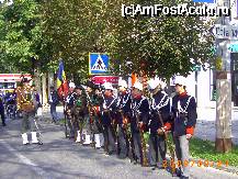 [P09] O scurta demonstratie militara » foto by krondia*
 - 
<span class="allrVoted glyphicon glyphicon-heart hidden" id="av55136"></span>
<a class="m-l-10 hidden" id="sv55136" onclick="voting_Foto_DelVot(,55136,14695)" role="button">șterge vot <span class="glyphicon glyphicon-remove"></span></a>
<a id="v955136" class=" c-red"  onclick="voting_Foto_SetVot(55136)" role="button"><span class="glyphicon glyphicon-heart-empty"></span> <b>LIKE</b> = Votează poza</a> <img class="hidden"  id="f55136W9" src="/imagini/loader.gif" border="0" /><span class="AjErrMes hidden" id="e55136ErM"></span>