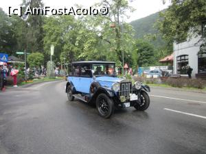 [P03] De regula la dreapta soferului era o doamna imbracata retro » foto by Michi
 - 
<span class="allrVoted glyphicon glyphicon-heart hidden" id="av980466"></span>
<a class="m-l-10 hidden" id="sv980466" onclick="voting_Foto_DelVot(,980466,14695)" role="button">șterge vot <span class="glyphicon glyphicon-remove"></span></a>
<a id="v9980466" class=" c-red"  onclick="voting_Foto_SetVot(980466)" role="button"><span class="glyphicon glyphicon-heart-empty"></span> <b>LIKE</b> = Votează poza</a> <img class="hidden"  id="f980466W9" src="/imagini/loader.gif" border="0" /><span class="AjErrMes hidden" id="e980466ErM"></span>
