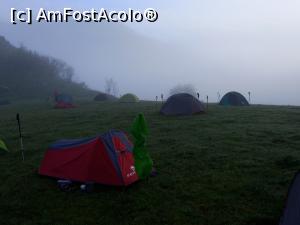 [P43] Dimineața la corturi » foto by Mika
 - 
<span class="allrVoted glyphicon glyphicon-heart hidden" id="av1299269"></span>
<a class="m-l-10 hidden" id="sv1299269" onclick="voting_Foto_DelVot(,1299269,14749)" role="button">șterge vot <span class="glyphicon glyphicon-remove"></span></a>
<a id="v91299269" class=" c-red"  onclick="voting_Foto_SetVot(1299269)" role="button"><span class="glyphicon glyphicon-heart-empty"></span> <b>LIKE</b> = Votează poza</a> <img class="hidden"  id="f1299269W9" src="/imagini/loader.gif" border="0" /><span class="AjErrMes hidden" id="e1299269ErM"></span>