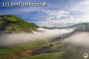 [P09] Dimineața in Fundătura Ponorului » foto by Mika
 - 
<span class="allrVoted glyphicon glyphicon-heart hidden" id="av1299235"></span>
<a class="m-l-10 hidden" id="sv1299235" onclick="voting_Foto_DelVot(,1299235,14749)" role="button">șterge vot <span class="glyphicon glyphicon-remove"></span></a>
<a id="v91299235" class=" c-red"  onclick="voting_Foto_SetVot(1299235)" role="button"><span class="glyphicon glyphicon-heart-empty"></span> <b>LIKE</b> = Votează poza</a> <img class="hidden"  id="f1299235W9" src="/imagini/loader.gif" border="0" /><span class="AjErrMes hidden" id="e1299235ErM"></span>