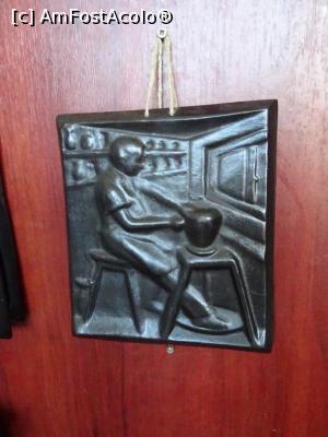 [P15] Placă decorativă - meșterul olar. » foto by tata123 🔱
 - 
<span class="allrVoted glyphicon glyphicon-heart hidden" id="av1265308"></span>
<a class="m-l-10 hidden" id="sv1265308" onclick="voting_Foto_DelVot(,1265308,14790)" role="button">șterge vot <span class="glyphicon glyphicon-remove"></span></a>
<a id="v91265308" class=" c-red"  onclick="voting_Foto_SetVot(1265308)" role="button"><span class="glyphicon glyphicon-heart-empty"></span> <b>LIKE</b> = Votează poza</a> <img class="hidden"  id="f1265308W9" src="/imagini/loader.gif" border="0" /><span class="AjErrMes hidden" id="e1265308ErM"></span>