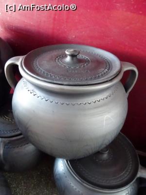 [P18] Vase negre aflate la vânzare. » foto by tata123 🔱
 - 
<span class="allrVoted glyphicon glyphicon-heart hidden" id="av1265311"></span>
<a class="m-l-10 hidden" id="sv1265311" onclick="voting_Foto_DelVot(,1265311,14790)" role="button">șterge vot <span class="glyphicon glyphicon-remove"></span></a>
<a id="v91265311" class=" c-red"  onclick="voting_Foto_SetVot(1265311)" role="button"><span class="glyphicon glyphicon-heart-empty"></span> <b>LIKE</b> = Votează poza</a> <img class="hidden"  id="f1265311W9" src="/imagini/loader.gif" border="0" /><span class="AjErrMes hidden" id="e1265311ErM"></span>