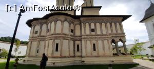 [P19] Mănăstirea Berislăvești, județul V&acirc;lcea, Biserica, Peretele nordic văzut de aproape » foto by mprofeanu
 - 
<span class="allrVoted glyphicon glyphicon-heart hidden" id="av1394317"></span>
<a class="m-l-10 hidden" id="sv1394317" onclick="voting_Foto_DelVot(,1394317,14806)" role="button">șterge vot <span class="glyphicon glyphicon-remove"></span></a>
<a id="v91394317" class=" c-red"  onclick="voting_Foto_SetVot(1394317)" role="button"><span class="glyphicon glyphicon-heart-empty"></span> <b>LIKE</b> = Votează poza</a> <img class="hidden"  id="f1394317W9" src="/imagini/loader.gif" border="0" /><span class="AjErrMes hidden" id="e1394317ErM"></span>