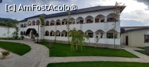 [P20] Mănăstirea Berislăvești, județul V&acirc;lcea, Stăreția cu Cerdacurile pline cu flori » foto by mprofeanu
 - 
<span class="allrVoted glyphicon glyphicon-heart hidden" id="av1394318"></span>
<a class="m-l-10 hidden" id="sv1394318" onclick="voting_Foto_DelVot(,1394318,14806)" role="button">șterge vot <span class="glyphicon glyphicon-remove"></span></a>
<a id="v91394318" class=" c-red"  onclick="voting_Foto_SetVot(1394318)" role="button"><span class="glyphicon glyphicon-heart-empty"></span> <b>LIKE</b> = Votează poza</a> <img class="hidden"  id="f1394318W9" src="/imagini/loader.gif" border="0" /><span class="AjErrMes hidden" id="e1394318ErM"></span>