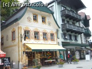 [P08] Clădiri din St. Wolfgang, cu arhitectură specifică zonei Salzkammergut » foto by ElenaUlrich
 - 
<span class="allrVoted glyphicon glyphicon-heart hidden" id="av1350245"></span>
<a class="m-l-10 hidden" id="sv1350245" onclick="voting_Foto_DelVot(,1350245,14815)" role="button">șterge vot <span class="glyphicon glyphicon-remove"></span></a>
<a id="v91350245" class=" c-red"  onclick="voting_Foto_SetVot(1350245)" role="button"><span class="glyphicon glyphicon-heart-empty"></span> <b>LIKE</b> = Votează poza</a> <img class="hidden"  id="f1350245W9" src="/imagini/loader.gif" border="0" /><span class="AjErrMes hidden" id="e1350245ErM"></span>
