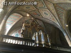 [P17] St. Wolfgang - Si o mica biserica in care admiram orga » foto by mishu
 - 
<span class="allrVoted glyphicon glyphicon-heart hidden" id="av1161618"></span>
<a class="m-l-10 hidden" id="sv1161618" onclick="voting_Foto_DelVot(,1161618,14815)" role="button">șterge vot <span class="glyphicon glyphicon-remove"></span></a>
<a id="v91161618" class=" c-red"  onclick="voting_Foto_SetVot(1161618)" role="button"><span class="glyphicon glyphicon-heart-empty"></span> <b>LIKE</b> = Votează poza</a> <img class="hidden"  id="f1161618W9" src="/imagini/loader.gif" border="0" /><span class="AjErrMes hidden" id="e1161618ErM"></span>