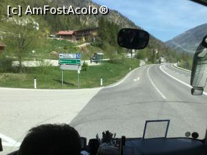 [P52] Acum ne indreptam spre urmatorul popas, drumul merge catre Attersee, insa nu am bagat de seama ca pe indicator este scris si Unterach, una dintre platformele companiei pentru care lucrez » foto by mishu
 - 
<span class="allrVoted glyphicon glyphicon-heart hidden" id="av1161653"></span>
<a class="m-l-10 hidden" id="sv1161653" onclick="voting_Foto_DelVot(,1161653,14815)" role="button">șterge vot <span class="glyphicon glyphicon-remove"></span></a>
<a id="v91161653" class=" c-red"  onclick="voting_Foto_SetVot(1161653)" role="button"><span class="glyphicon glyphicon-heart-empty"></span> <b>LIKE</b> = Votează poza</a> <img class="hidden"  id="f1161653W9" src="/imagini/loader.gif" border="0" /><span class="AjErrMes hidden" id="e1161653ErM"></span>