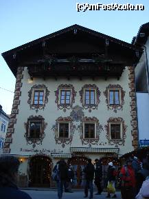 [P09] Cladirea pictata ce mi-a placut foarte mult, din St. Wolfgang, la parter era un restaurant (parca) » foto by ileanaxperta*
 - 
<span class="allrVoted glyphicon glyphicon-heart hidden" id="av45080"></span>
<a class="m-l-10 hidden" id="sv45080" onclick="voting_Foto_DelVot(,45080,14815)" role="button">șterge vot <span class="glyphicon glyphicon-remove"></span></a>
<a id="v945080" class=" c-red"  onclick="voting_Foto_SetVot(45080)" role="button"><span class="glyphicon glyphicon-heart-empty"></span> <b>LIKE</b> = Votează poza</a> <img class="hidden"  id="f45080W9" src="/imagini/loader.gif" border="0" /><span class="AjErrMes hidden" id="e45080ErM"></span>