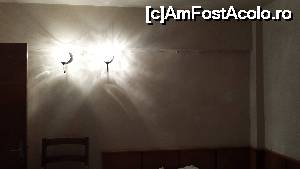 [P05] Instalatie electica improvizata » foto by da vinci
 - 
<span class="allrVoted glyphicon glyphicon-heart hidden" id="av703753"></span>
<a class="m-l-10 hidden" id="sv703753" onclick="voting_Foto_DelVot(,703753,14817)" role="button">șterge vot <span class="glyphicon glyphicon-remove"></span></a>
<a id="v9703753" class=" c-red"  onclick="voting_Foto_SetVot(703753)" role="button"><span class="glyphicon glyphicon-heart-empty"></span> <b>LIKE</b> = Votează poza</a> <img class="hidden"  id="f703753W9" src="/imagini/loader.gif" border="0" /><span class="AjErrMes hidden" id="e703753ErM"></span>