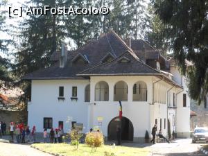 [P01] Sinaia - Vila Luminiș, Casa Memorială 'George Enescu'.  » foto by iulianic
 - 
<span class="allrVoted glyphicon glyphicon-heart hidden" id="av1035499"></span>
<a class="m-l-10 hidden" id="sv1035499" onclick="voting_Foto_DelVot(,1035499,14875)" role="button">șterge vot <span class="glyphicon glyphicon-remove"></span></a>
<a id="v91035499" class=" c-red"  onclick="voting_Foto_SetVot(1035499)" role="button"><span class="glyphicon glyphicon-heart-empty"></span> <b>LIKE</b> = Votează poza</a> <img class="hidden"  id="f1035499W9" src="/imagini/loader.gif" border="0" /><span class="AjErrMes hidden" id="e1035499ErM"></span>