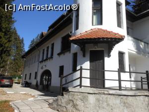 [P07] Sinaia - Vila Luminiș, Casa Memorială 'George Enescu'.  » foto by iulianic
 - 
<span class="allrVoted glyphicon glyphicon-heart hidden" id="av1035505"></span>
<a class="m-l-10 hidden" id="sv1035505" onclick="voting_Foto_DelVot(,1035505,14875)" role="button">șterge vot <span class="glyphicon glyphicon-remove"></span></a>
<a id="v91035505" class=" c-red"  onclick="voting_Foto_SetVot(1035505)" role="button"><span class="glyphicon glyphicon-heart-empty"></span> <b>LIKE</b> = Votează poza</a> <img class="hidden"  id="f1035505W9" src="/imagini/loader.gif" border="0" /><span class="AjErrMes hidden" id="e1035505ErM"></span>