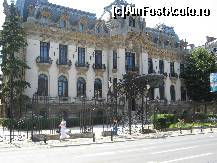 [P13] Muzeul National 'George Enescu' de pe Calea Victoriei, Bucuresti » foto by vlado2
 - 
<span class="allrVoted glyphicon glyphicon-heart hidden" id="av488295"></span>
<a class="m-l-10 hidden" id="sv488295" onclick="voting_Foto_DelVot(,488295,14875)" role="button">șterge vot <span class="glyphicon glyphicon-remove"></span></a>
<a id="v9488295" class=" c-red"  onclick="voting_Foto_SetVot(488295)" role="button"><span class="glyphicon glyphicon-heart-empty"></span> <b>LIKE</b> = Votează poza</a> <img class="hidden"  id="f488295W9" src="/imagini/loader.gif" border="0" /><span class="AjErrMes hidden" id="e488295ErM"></span>