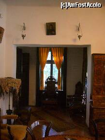 [P16] Vila Luminiş – Casa Memorială George Enescu, vedere dinspre sufragerie spre holul ce duce in dormitorul Marucai » foto by magdalena
 - 
<span class="allrVoted glyphicon glyphicon-heart hidden" id="av277144"></span>
<a class="m-l-10 hidden" id="sv277144" onclick="voting_Foto_DelVot(,277144,14875)" role="button">șterge vot <span class="glyphicon glyphicon-remove"></span></a>
<a id="v9277144" class=" c-red"  onclick="voting_Foto_SetVot(277144)" role="button"><span class="glyphicon glyphicon-heart-empty"></span> <b>LIKE</b> = Votează poza</a> <img class="hidden"  id="f277144W9" src="/imagini/loader.gif" border="0" /><span class="AjErrMes hidden" id="e277144ErM"></span>