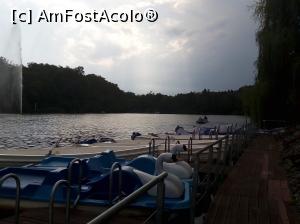 [P01] Hidrobicicletele, bărcuțele » foto by photozo
 - 
<span class="allrVoted glyphicon glyphicon-heart hidden" id="av1329228"></span>
<a class="m-l-10 hidden" id="sv1329228" onclick="voting_Foto_DelVot(,1329228,14876)" role="button">șterge vot <span class="glyphicon glyphicon-remove"></span></a>
<a id="v91329228" class=" c-red"  onclick="voting_Foto_SetVot(1329228)" role="button"><span class="glyphicon glyphicon-heart-empty"></span> <b>LIKE</b> = Votează poza</a> <img class="hidden"  id="f1329228W9" src="/imagini/loader.gif" border="0" /><span class="AjErrMes hidden" id="e1329228ErM"></span>