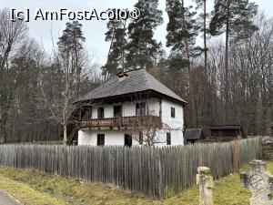 [P34] Muzeul tehnicii populare Astra,casă cu etaj » foto by AZE
 - 
<span class="allrVoted glyphicon glyphicon-heart hidden" id="av1463435"></span>
<a class="m-l-10 hidden" id="sv1463435" onclick="voting_Foto_DelVot(,1463435,14876)" role="button">șterge vot <span class="glyphicon glyphicon-remove"></span></a>
<a id="v91463435" class=" c-red"  onclick="voting_Foto_SetVot(1463435)" role="button"><span class="glyphicon glyphicon-heart-empty"></span> <b>LIKE</b> = Votează poza</a> <img class="hidden"  id="f1463435W9" src="/imagini/loader.gif" border="0" /><span class="AjErrMes hidden" id="e1463435ErM"></span>