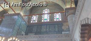 [P31] Moscheea albastră - interiorul » foto by Carmen Ion
 - 
<span class="allrVoted glyphicon glyphicon-heart hidden" id="av1508523"></span>
<a class="m-l-10 hidden" id="sv1508523" onclick="voting_Foto_DelVot(,1508523,14995)" role="button">șterge vot <span class="glyphicon glyphicon-remove"></span></a>
<a id="v91508523" class=" c-red"  onclick="voting_Foto_SetVot(1508523)" role="button"><span class="glyphicon glyphicon-heart-empty"></span> <b>LIKE</b> = Votează poza</a> <img class="hidden"  id="f1508523W9" src="/imagini/loader.gif" border="0" /><span class="AjErrMes hidden" id="e1508523ErM"></span>