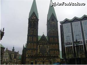 [P14] Catedrala din Bremen » foto by iccata
 - 
<span class="allrVoted glyphicon glyphicon-heart hidden" id="av455048"></span>
<a class="m-l-10 hidden" id="sv455048" onclick="voting_Foto_DelVot(,455048,15056)" role="button">șterge vot <span class="glyphicon glyphicon-remove"></span></a>
<a id="v9455048" class=" c-red"  onclick="voting_Foto_SetVot(455048)" role="button"><span class="glyphicon glyphicon-heart-empty"></span> <b>LIKE</b> = Votează poza</a> <img class="hidden"  id="f455048W9" src="/imagini/loader.gif" border="0" /><span class="AjErrMes hidden" id="e455048ErM"></span>