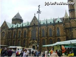 [P15] Ne învârtim însă nu găsim celebra statuie a muzicanţilor » foto by iccata
 - 
<span class="allrVoted glyphicon glyphicon-heart hidden" id="av455049"></span>
<a class="m-l-10 hidden" id="sv455049" onclick="voting_Foto_DelVot(,455049,15056)" role="button">șterge vot <span class="glyphicon glyphicon-remove"></span></a>
<a id="v9455049" class=" c-red"  onclick="voting_Foto_SetVot(455049)" role="button"><span class="glyphicon glyphicon-heart-empty"></span> <b>LIKE</b> = Votează poza</a> <img class="hidden"  id="f455049W9" src="/imagini/loader.gif" border="0" /><span class="AjErrMes hidden" id="e455049ErM"></span>