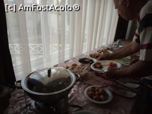 [P13] bufet mic dejun » foto by ile57b
 - 
<span class="allrVoted glyphicon glyphicon-heart hidden" id="av1092252"></span>
<a class="m-l-10 hidden" id="sv1092252" onclick="voting_Foto_DelVot(,1092252,15057)" role="button">șterge vot <span class="glyphicon glyphicon-remove"></span></a>
<a id="v91092252" class=" c-red"  onclick="voting_Foto_SetVot(1092252)" role="button"><span class="glyphicon glyphicon-heart-empty"></span> <b>LIKE</b> = Votează poza</a> <img class="hidden"  id="f1092252W9" src="/imagini/loader.gif" border="0" /><span class="AjErrMes hidden" id="e1092252ErM"></span>