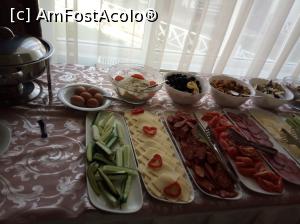 [P14] bufet mic dejun » foto by ile57b
 - 
<span class="allrVoted glyphicon glyphicon-heart hidden" id="av1092253"></span>
<a class="m-l-10 hidden" id="sv1092253" onclick="voting_Foto_DelVot(,1092253,15057)" role="button">șterge vot <span class="glyphicon glyphicon-remove"></span></a>
<a id="v91092253" class=" c-red"  onclick="voting_Foto_SetVot(1092253)" role="button"><span class="glyphicon glyphicon-heart-empty"></span> <b>LIKE</b> = Votează poza</a> <img class="hidden"  id="f1092253W9" src="/imagini/loader.gif" border="0" /><span class="AjErrMes hidden" id="e1092253ErM"></span>
