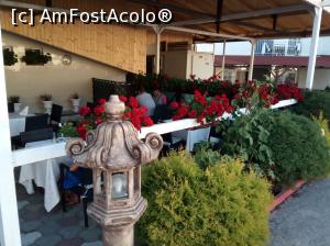 [P03] terasa situata in fata restaurantului » foto by ile57b
 - 
<span class="allrVoted glyphicon glyphicon-heart hidden" id="av1092242"></span>
<a class="m-l-10 hidden" id="sv1092242" onclick="voting_Foto_DelVot(,1092242,15057)" role="button">șterge vot <span class="glyphicon glyphicon-remove"></span></a>
<a id="v91092242" class=" c-red"  onclick="voting_Foto_SetVot(1092242)" role="button"><span class="glyphicon glyphicon-heart-empty"></span> <b>LIKE</b> = Votează poza</a> <img class="hidden"  id="f1092242W9" src="/imagini/loader.gif" border="0" /><span class="AjErrMes hidden" id="e1092242ErM"></span>