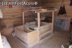 [P14] Eftimie Murgu, Morile de apă de la Rudăria, Moara &Icirc;ndărătnică dintre r&acirc;uri, interior » foto by mprofeanu
 - 
<span class="allrVoted glyphicon glyphicon-heart hidden" id="av1181353"></span>
<a class="m-l-10 hidden" id="sv1181353" onclick="voting_Foto_DelVot(,1181353,15101)" role="button">șterge vot <span class="glyphicon glyphicon-remove"></span></a>
<a id="v91181353" class=" c-red"  onclick="voting_Foto_SetVot(1181353)" role="button"><span class="glyphicon glyphicon-heart-empty"></span> <b>LIKE</b> = Votează poza</a> <img class="hidden"  id="f1181353W9" src="/imagini/loader.gif" border="0" /><span class="AjErrMes hidden" id="e1181353ErM"></span>