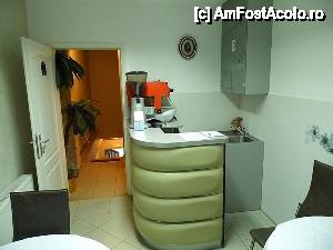 [P19] Barul, chiuveta etc... pentru prepararea rapidă a cafelei.  » foto by ariciu*
 - 
<span class="allrVoted glyphicon glyphicon-heart hidden" id="av481253"></span>
<a class="m-l-10 hidden" id="sv481253" onclick="voting_Foto_DelVot(,481253,15135)" role="button">șterge vot <span class="glyphicon glyphicon-remove"></span></a>
<a id="v9481253" class=" c-red"  onclick="voting_Foto_SetVot(481253)" role="button"><span class="glyphicon glyphicon-heart-empty"></span> <b>LIKE</b> = Votează poza</a> <img class="hidden"  id="f481253W9" src="/imagini/loader.gif" border="0" /><span class="AjErrMes hidden" id="e481253ErM"></span>