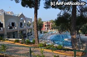 [P03] Piscina » foto by mariar
 - 
<span class="allrVoted glyphicon glyphicon-heart hidden" id="av462224"></span>
<a class="m-l-10 hidden" id="sv462224" onclick="voting_Foto_DelVot(,462224,15247)" role="button">șterge vot <span class="glyphicon glyphicon-remove"></span></a>
<a id="v9462224" class=" c-red"  onclick="voting_Foto_SetVot(462224)" role="button"><span class="glyphicon glyphicon-heart-empty"></span> <b>LIKE</b> = Votează poza</a> <img class="hidden"  id="f462224W9" src="/imagini/loader.gif" border="0" /><span class="AjErrMes hidden" id="e462224ErM"></span>